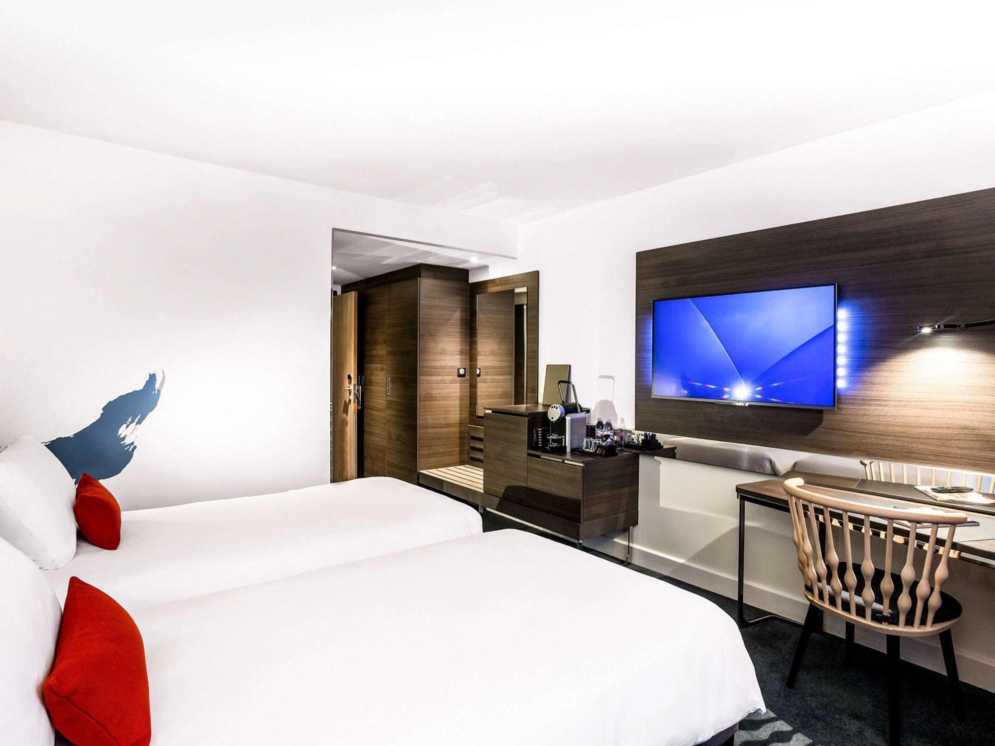Novotel Paris Les Halles Exterior photo