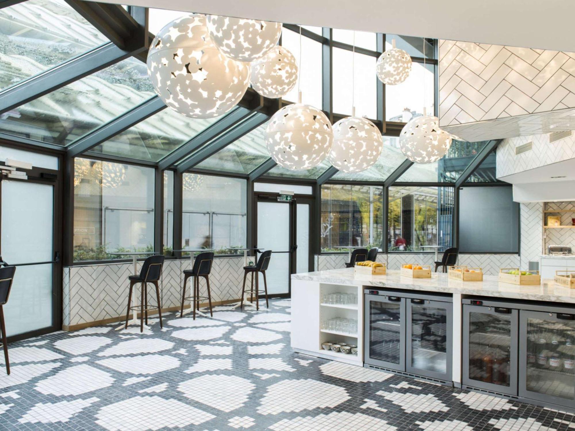 Novotel Paris Les Halles Exterior photo