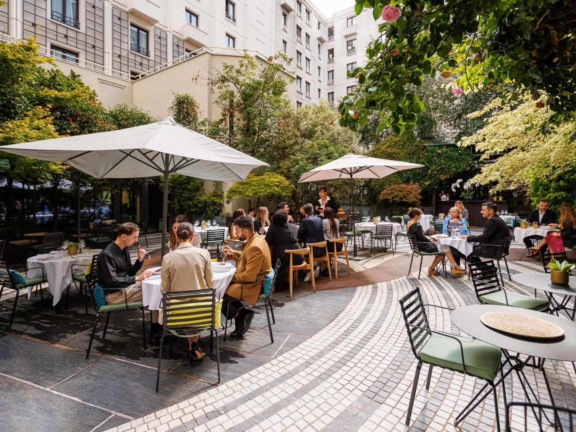 Novotel Paris Les Halles Exterior photo